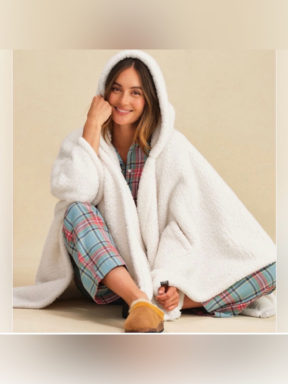 NWT LL Bean Cozy White Sherpa Hooded Wearable Blanket Wrap Throw